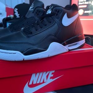 Nike Flight Legacy Size 8 Men